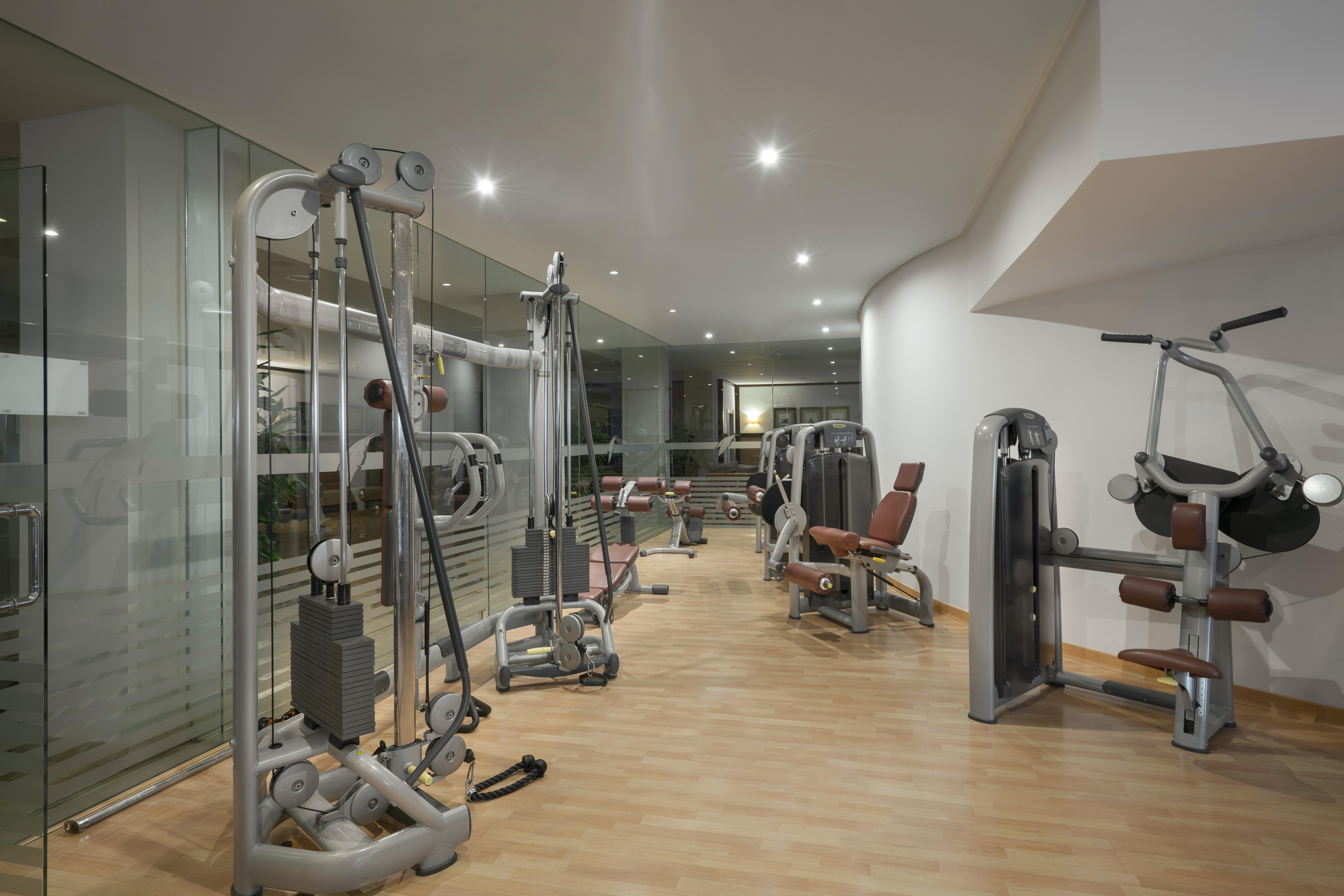 Vincci Seleccion La Plantacion Del Sur Hotel Адехе Екстериор снимка The gym at the hotel