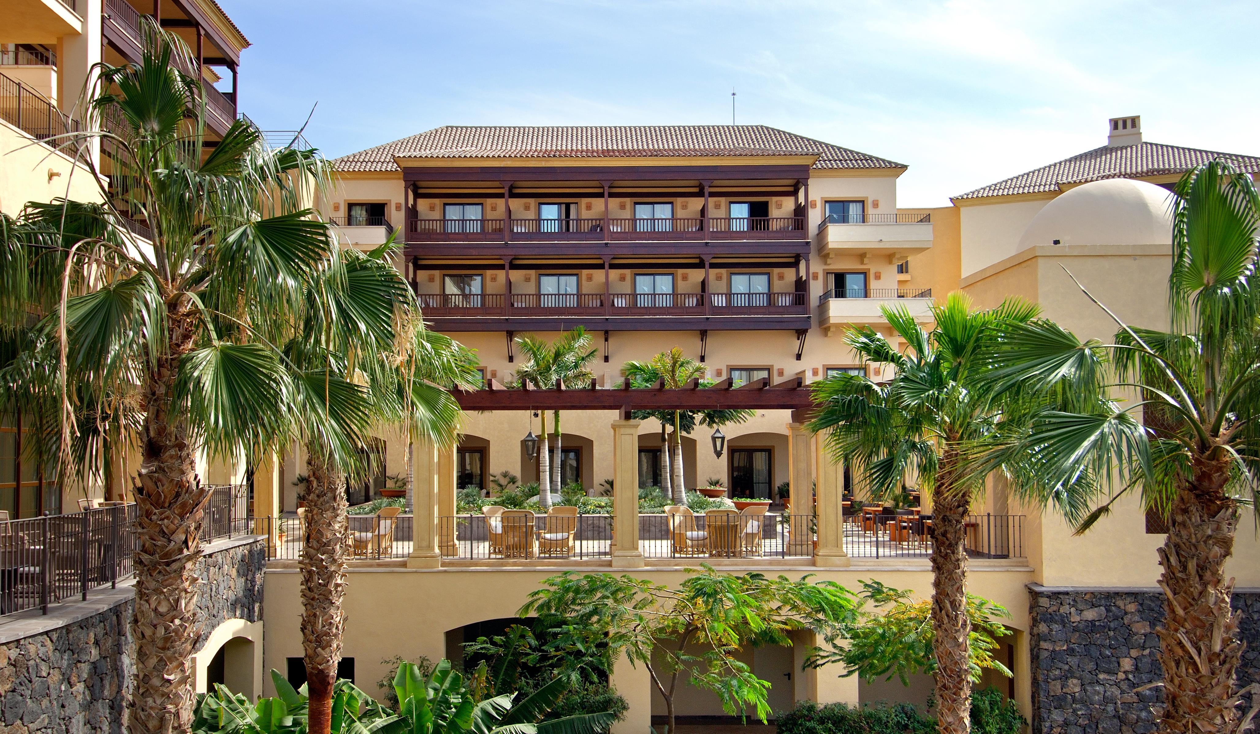 Vincci Seleccion La Plantacion Del Sur Hotel Адехе Екстериор снимка The hotel's courtyard
