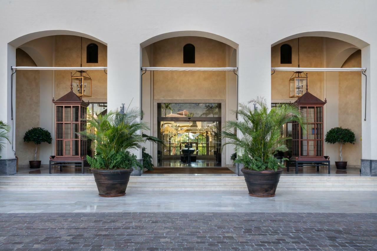 Vincci Seleccion La Plantacion Del Sur Hotel Адехе Екстериор снимка Entrance to the hotel